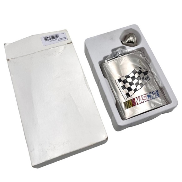 Colibri 7 Oz Nascar Flask with funnel - NIB (NEW IN BOX) - Picture 1 of 11